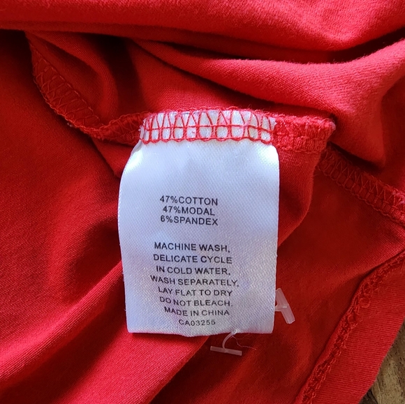 Coco y club red quarter sleeves v-neck top, size XL - Picture 7 of 9